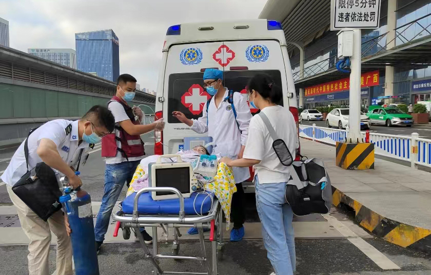 信阳救护车出租公司